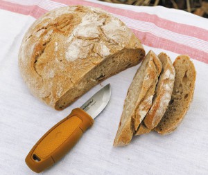  «Элдрисом» можно нарезать хлеб...