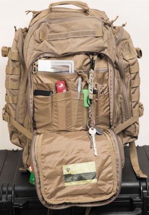  Органайзер рюкзака позволяет четко определить свое место каждому мелкому предмету