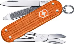 Нож Victorinox Classic SD Limited Edition 2021 0.6221.L21 Orange